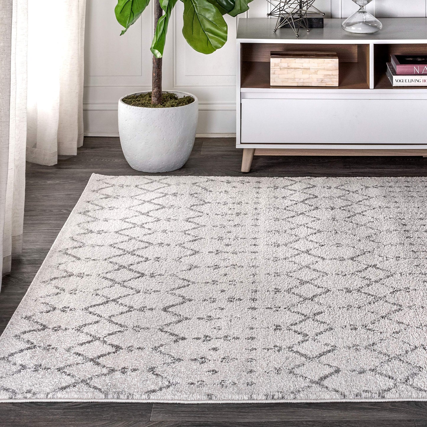 JONATHAN Y MOH101B-8 Moroccan Hype Boho Vintage Diamond 8 ft. x 10 ft. Area-Rug, Bohemian, Southwestern, Casual, Transitional, Pet Friendly, Non Shedding, Stain Resistant, Easy-Cleaning, Cream/Gray